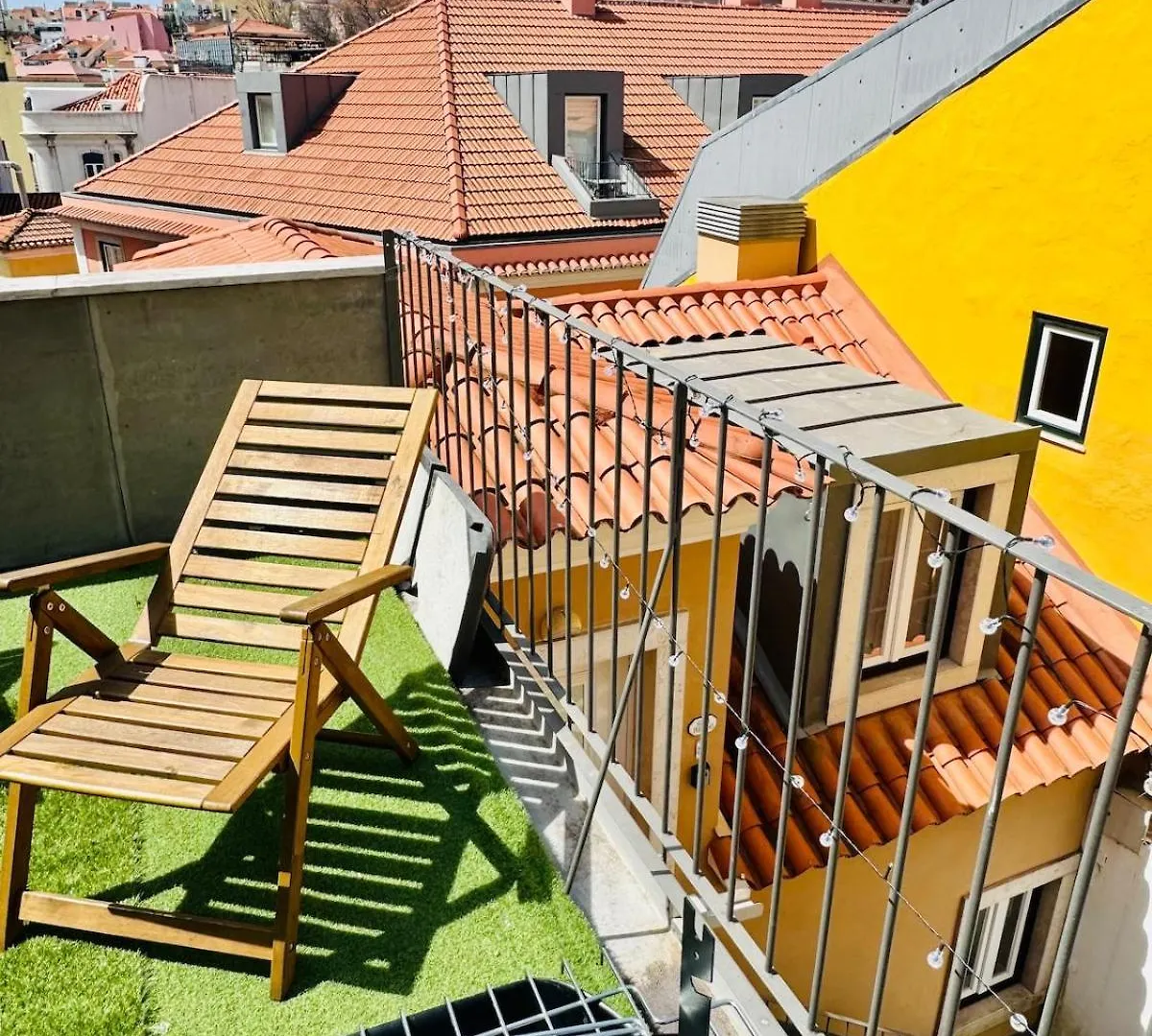 Charming Lisbon Loft With Rooftop Terrace