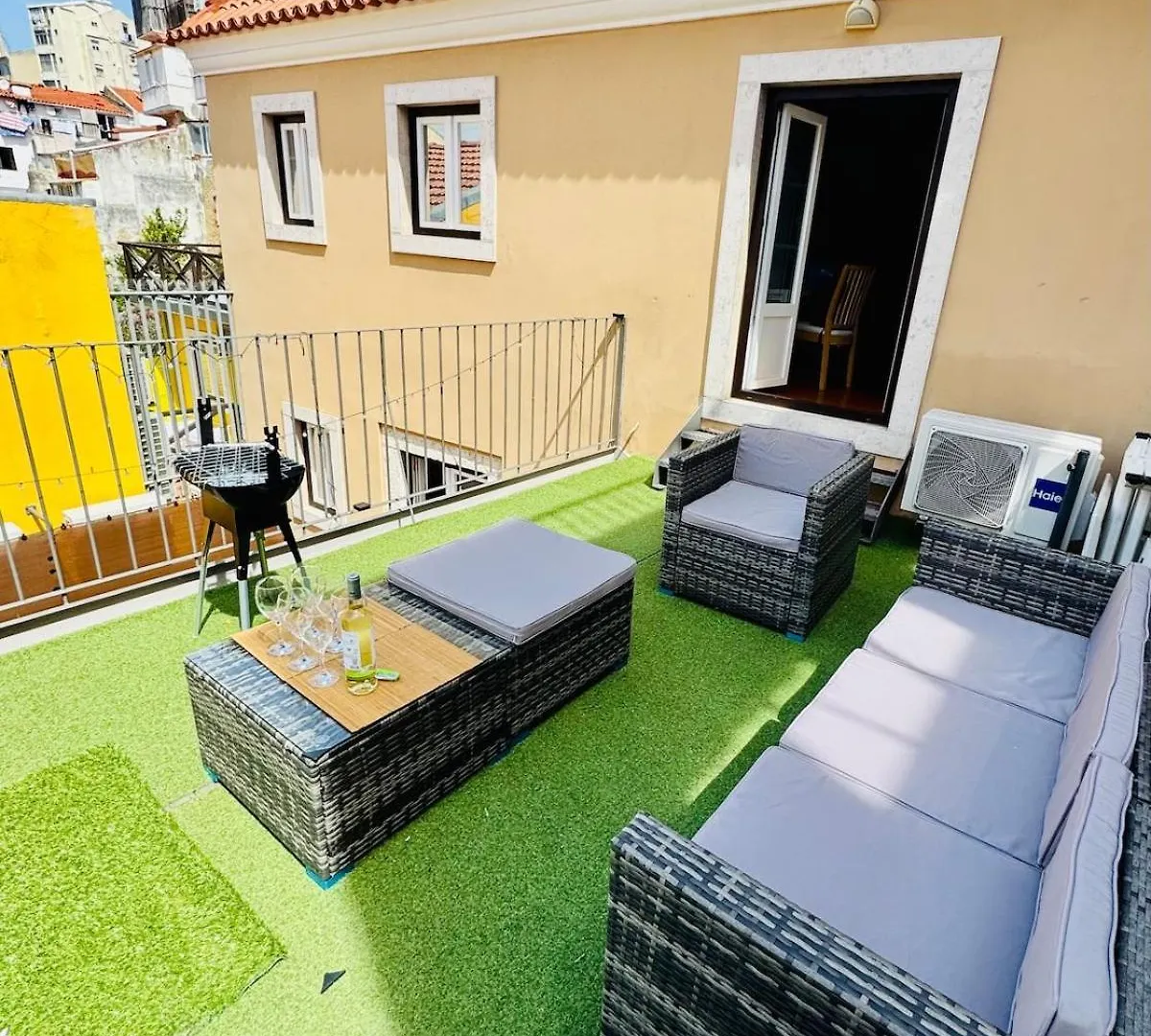 Charming Lisbon Loft With Rooftop Terrace 0*,