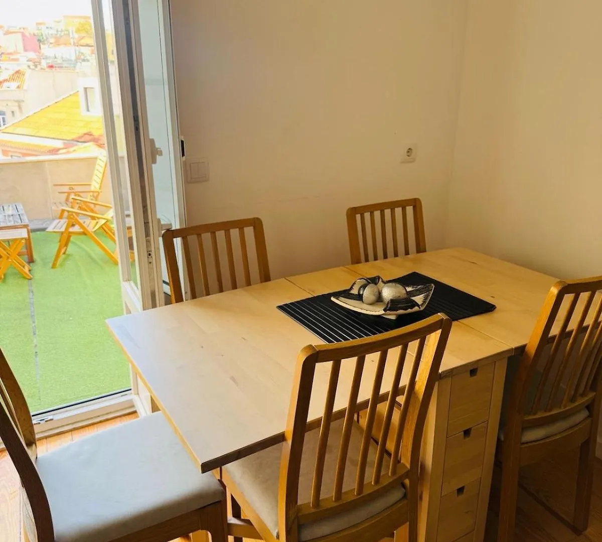 Charming Lisbon Loft With Rooftop Terrace 0*,  Portogallo